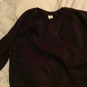 Black crewneck! comfy and cute